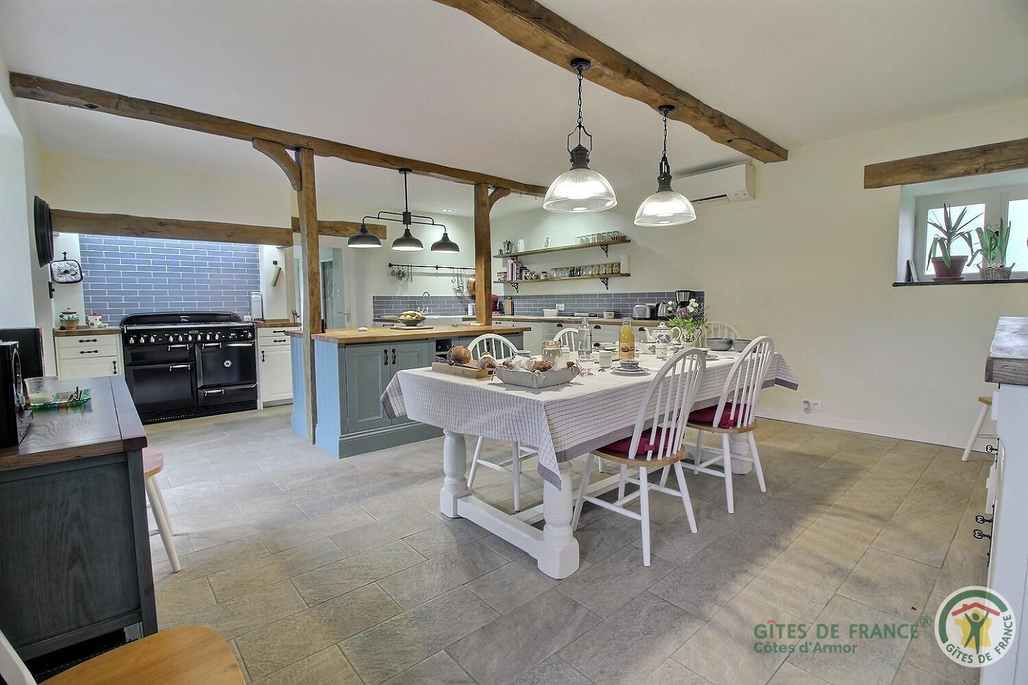 Bed and Breakfast Le Parfum Des Fleurs Plussulien Exterior foto
